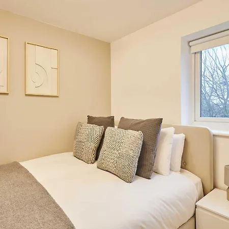 Host & - Parkside Middlesbrough